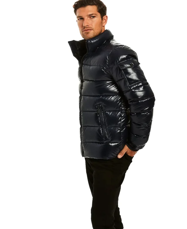 Men SAM. Clothing-Trail